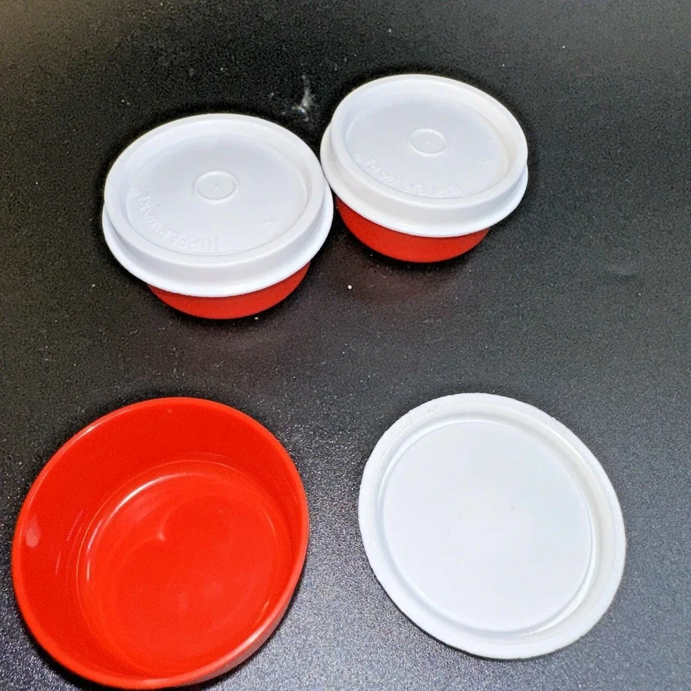 3 Tupperware Smidgets 1 oz Condiment Pill Dressing Container Set Red White NOS